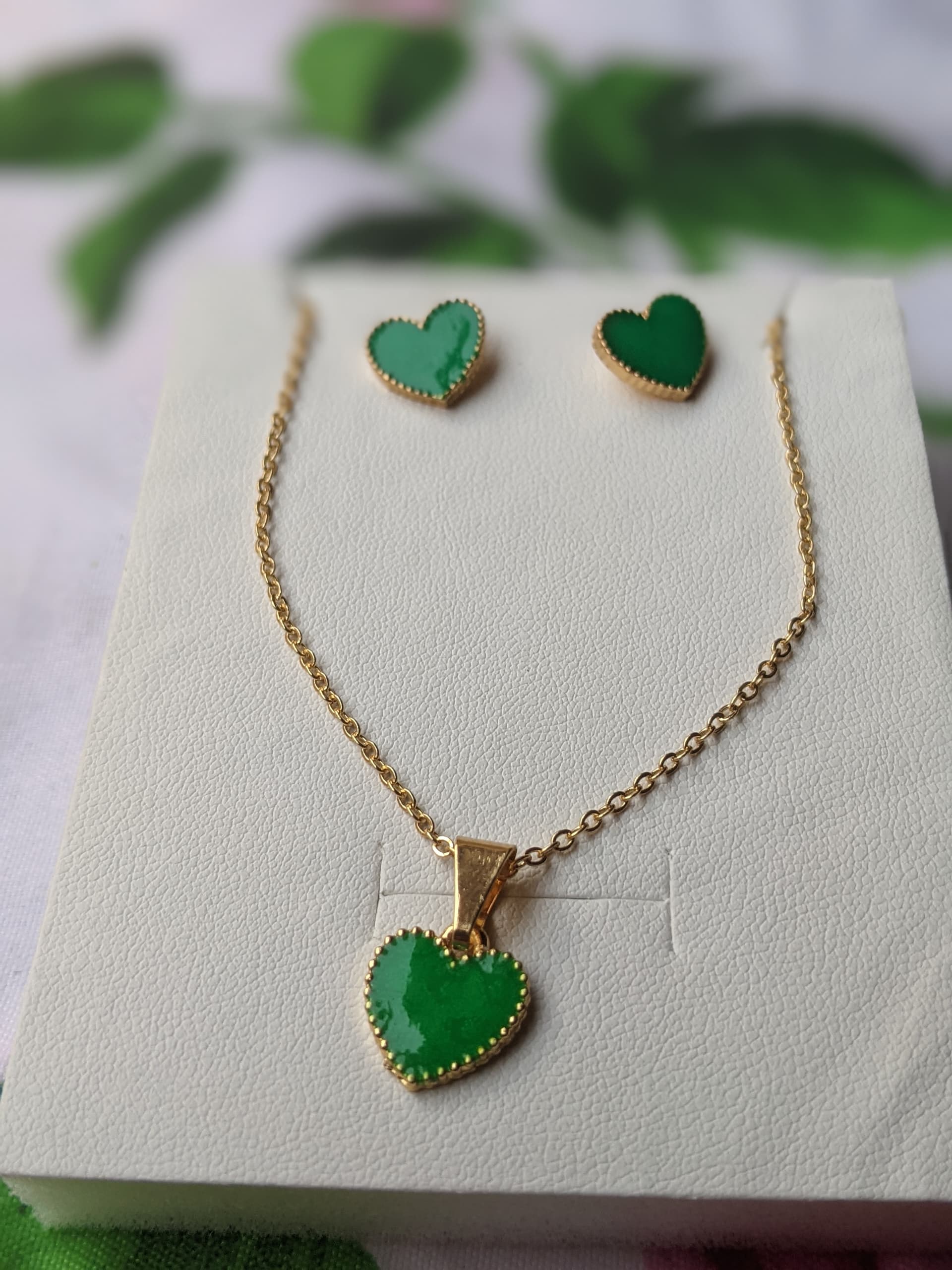 Ensemble de bijoux élégants pour femme Colliers boucles d’oreilles tendance