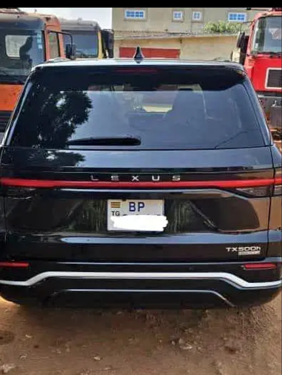 🚙 Lexus TX 500h 2024 essence automatique