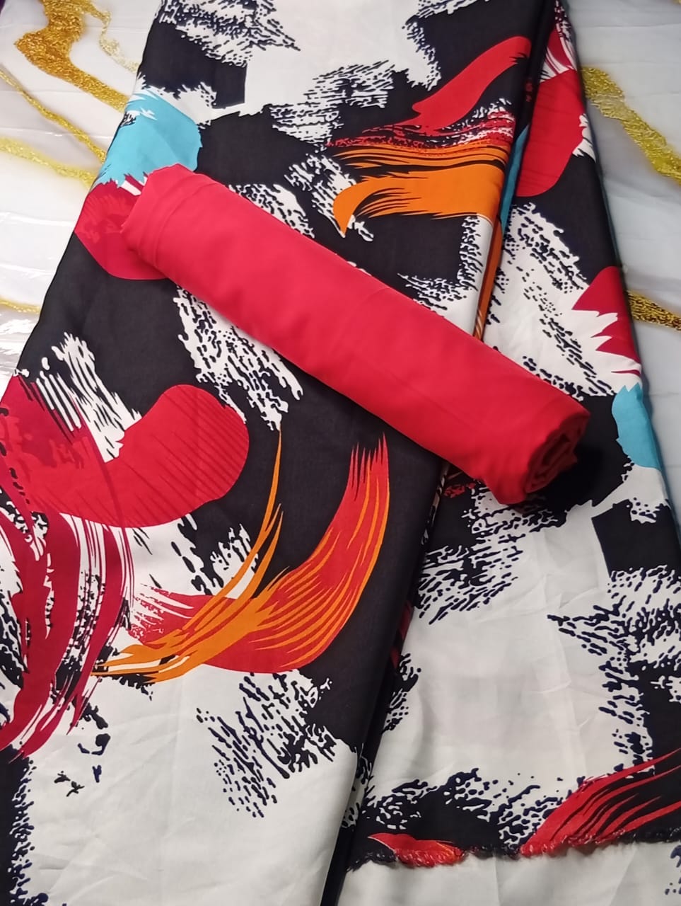 Tissu pagne + tissu uni assorti