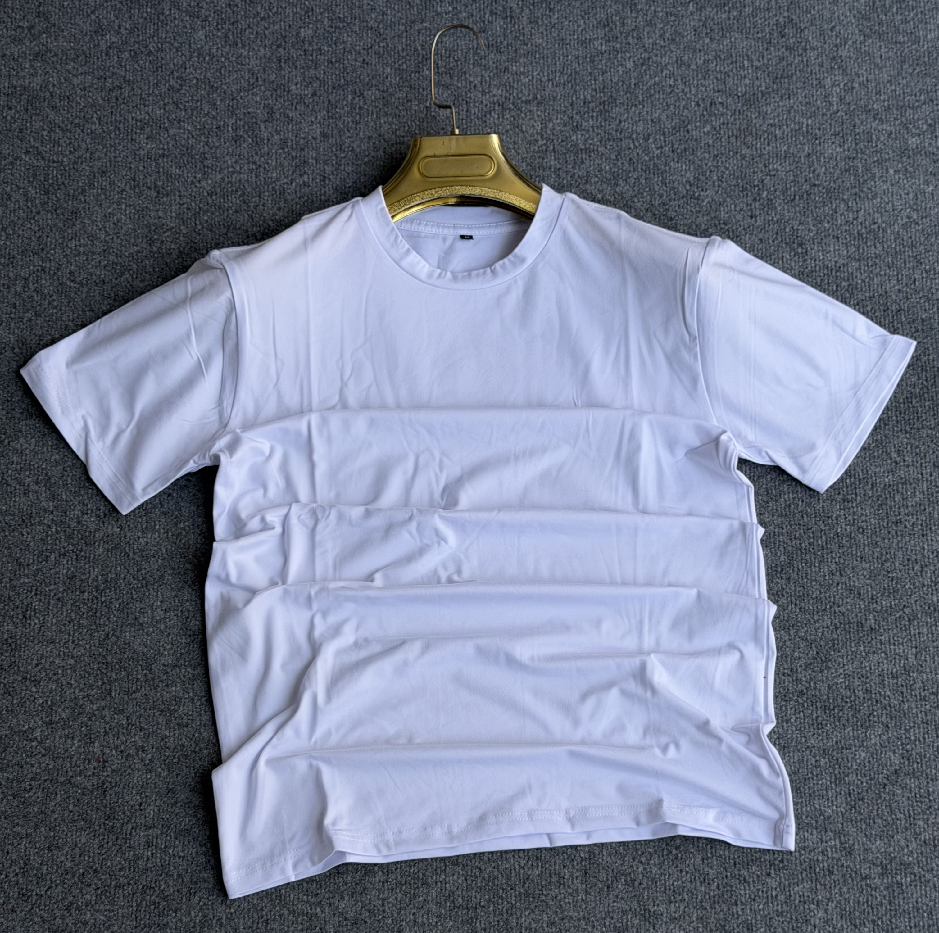 Tee-shirts unique simple