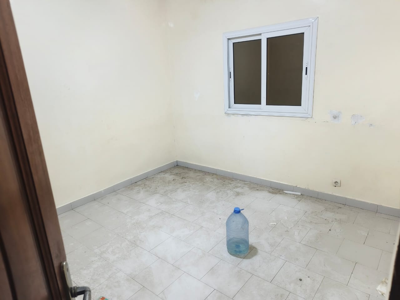 Appartement F4 à louer à Yoff, Dakar – 3 chambres salon