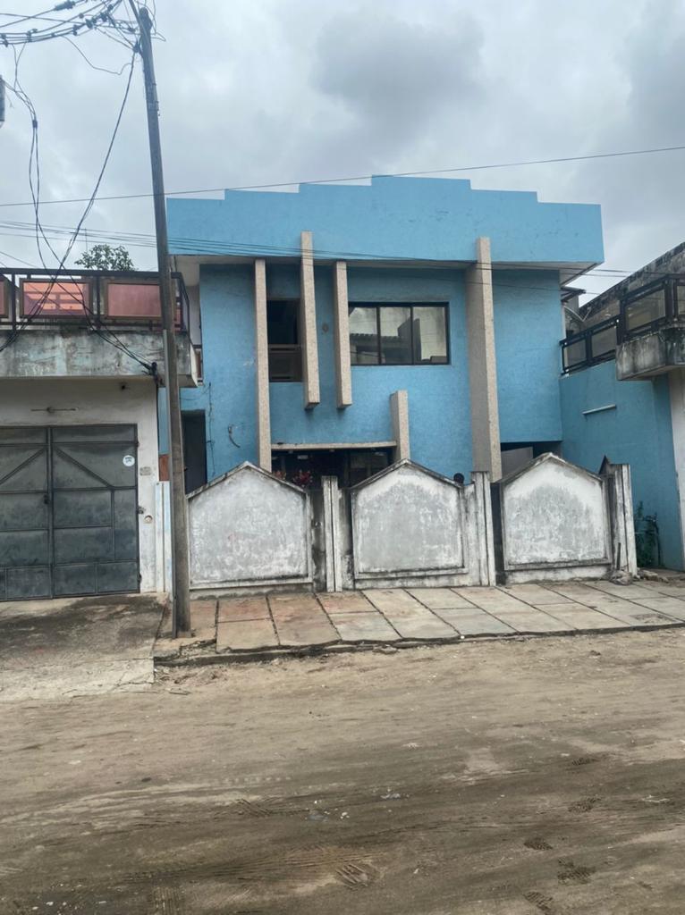 Maison R\+1 de 283 m² à vendre près du marché Tokpa
