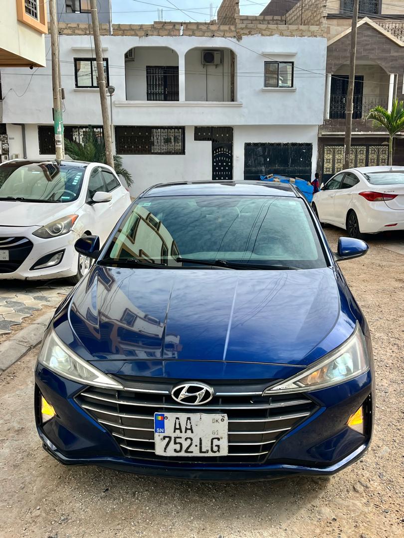 HYUNDAI ELANTRA 2019