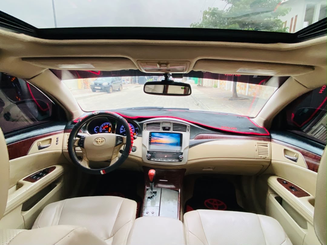 Toyota Avalon Limited 2012 Boîte Automatique