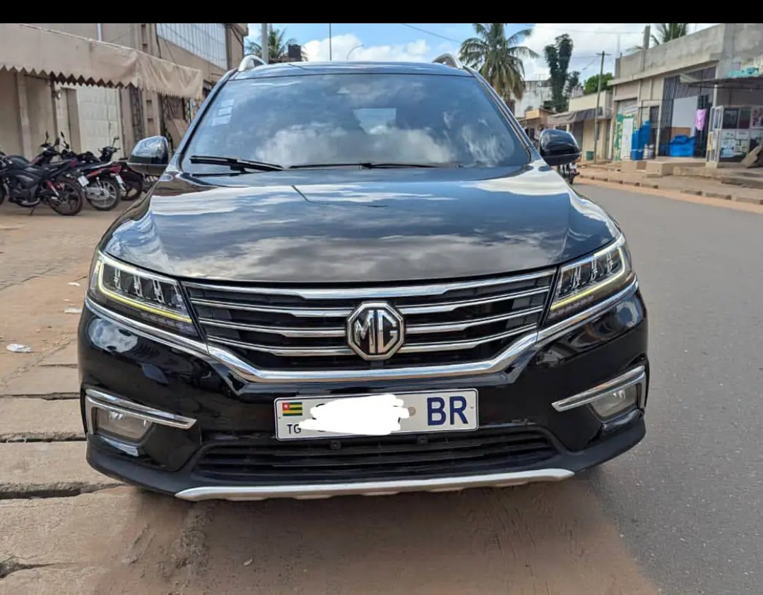 MG RX5 2022 essence automatique