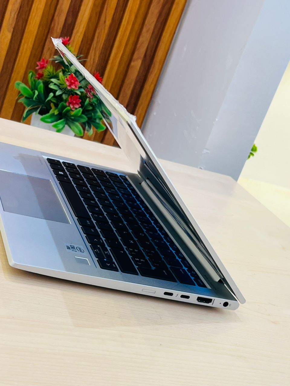 HP ELITEBOOK 840G7