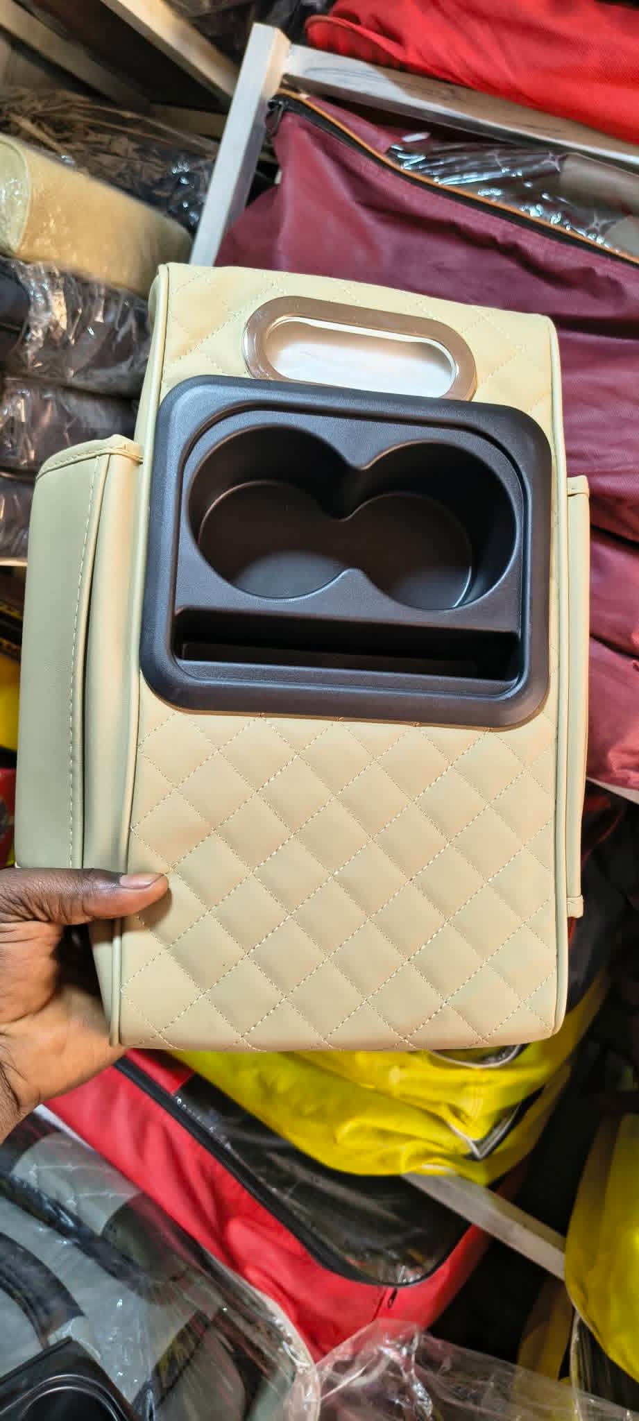 L’accessoire indispensable des conducteurs malins, accoudoirs Automobile