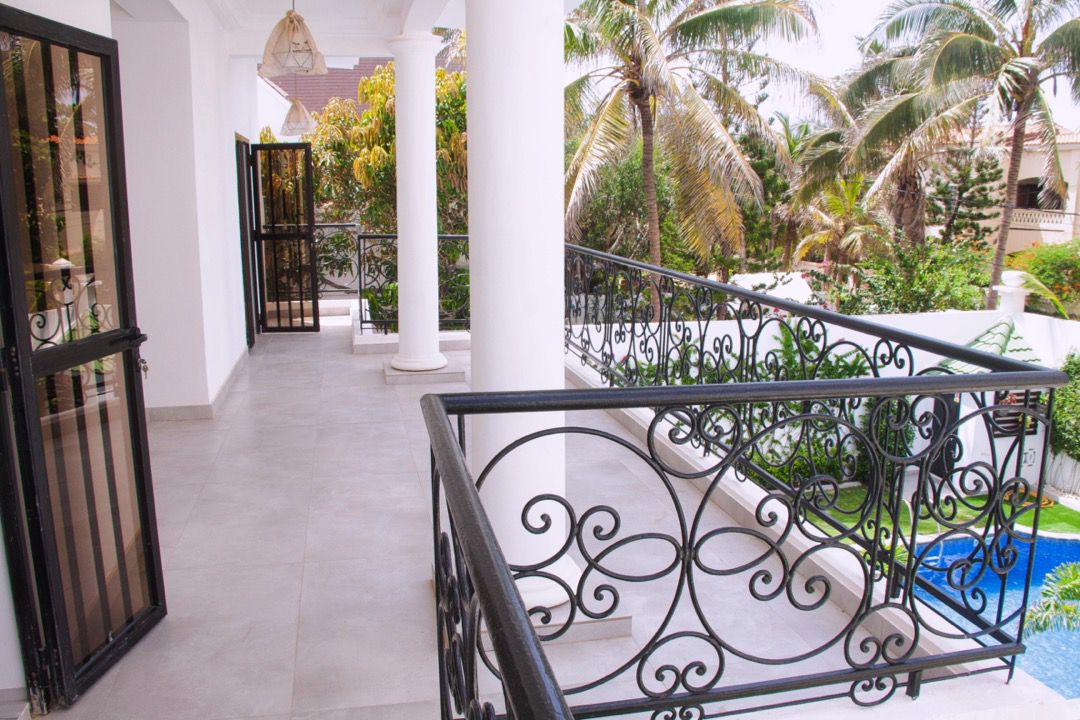 Villa F6 à louer aux Almadies