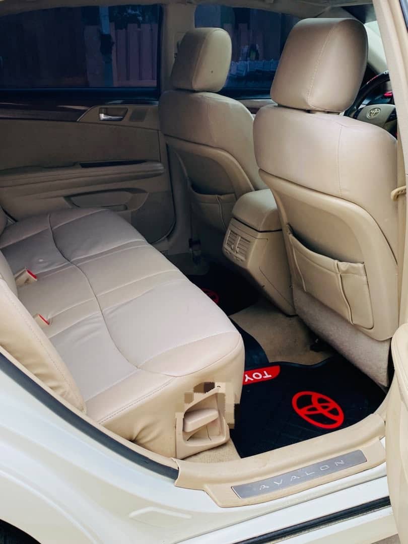Toyota Avalon Limited 2012 Boîte Automatique