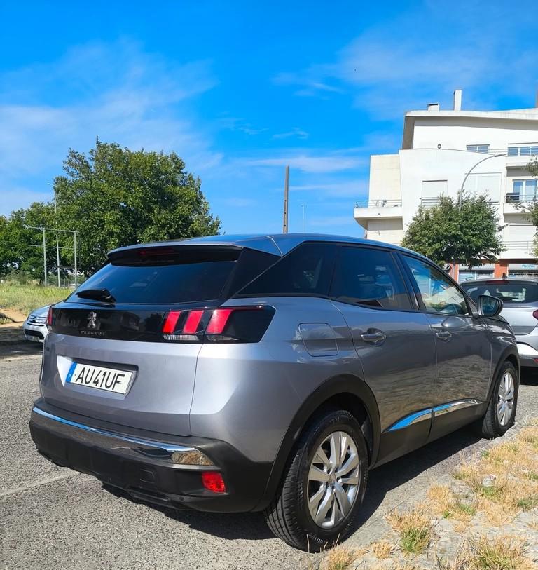 PEUGEOT 3008 2017