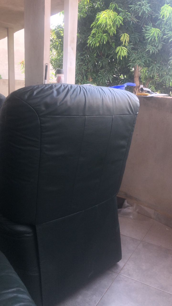 Salon Prestige en Cuir Vert Foncé (Canapés + Fauteuils Relax)