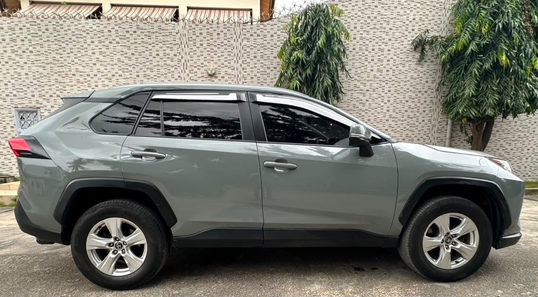 Toyota RAV4 Occasion 2020 Automatique Essence