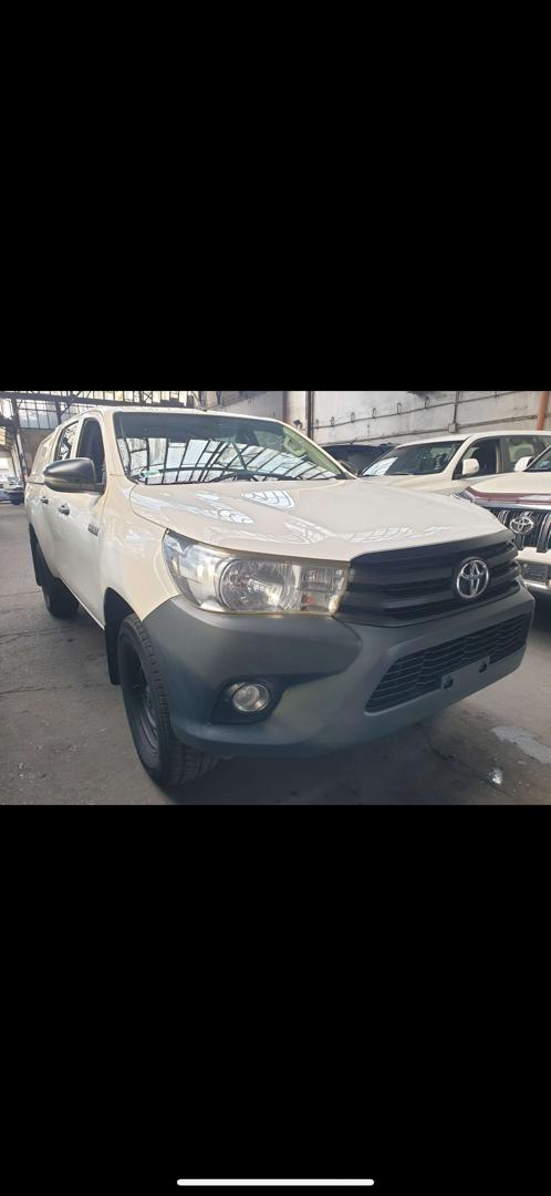 Toyota Hilux 2017 essence manuelle