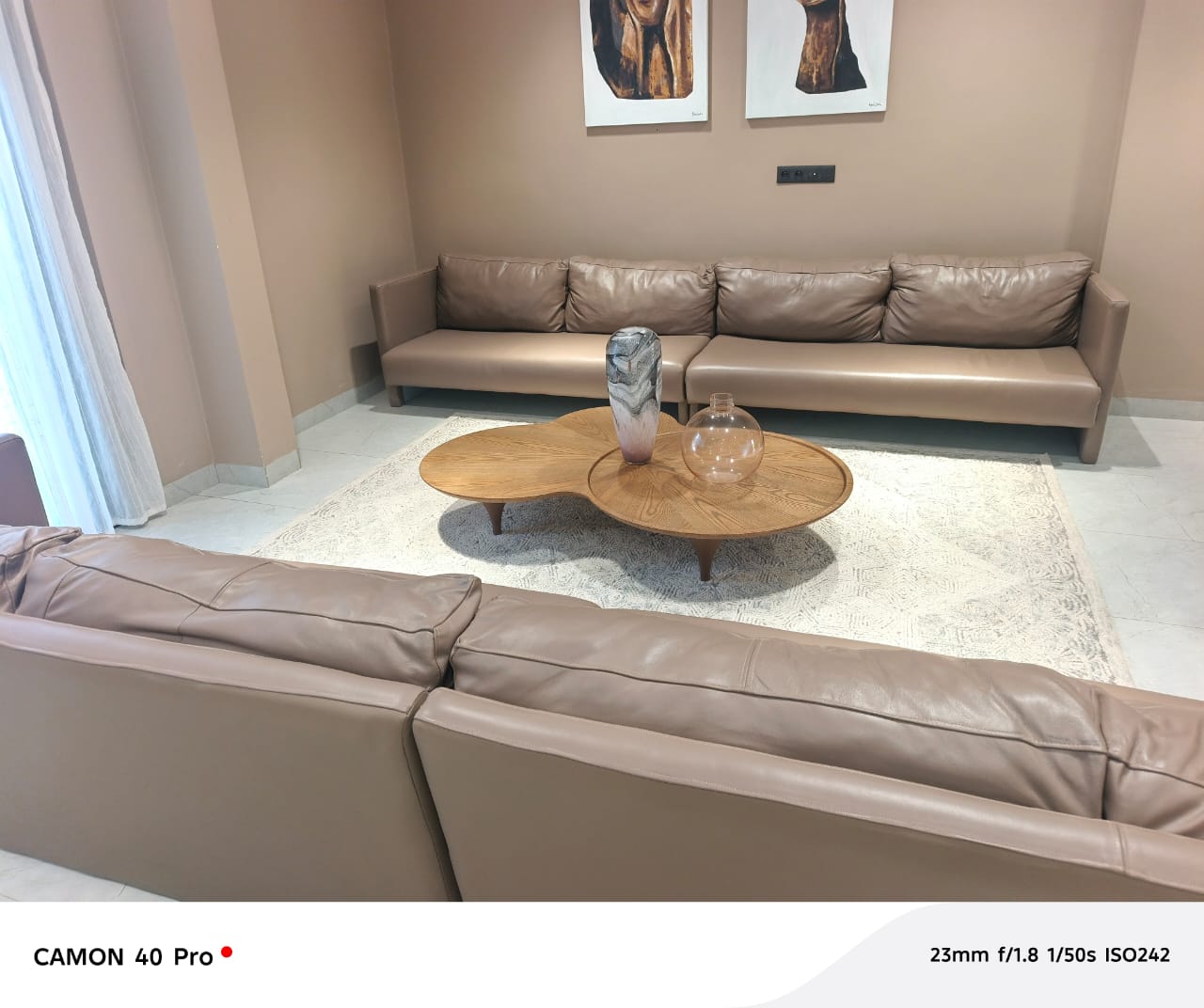 Studio meublé à louer au Point E