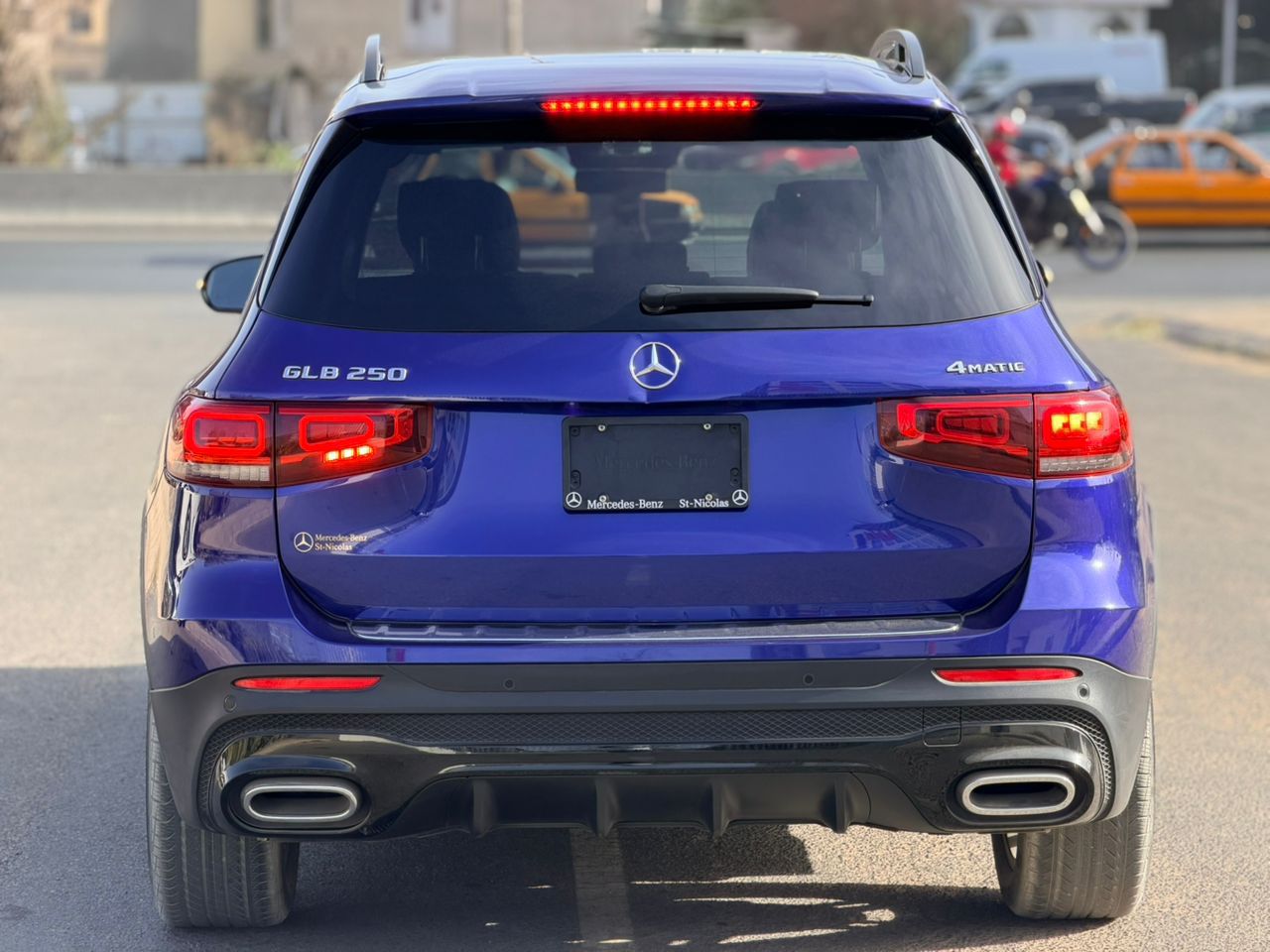 Mercedes GLB250