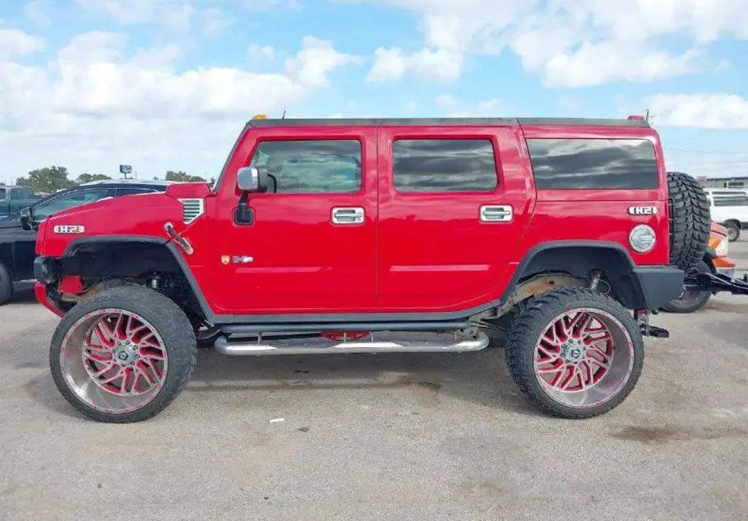 Hummer H2 lifté 2004 V8 6.0 essence Automatique