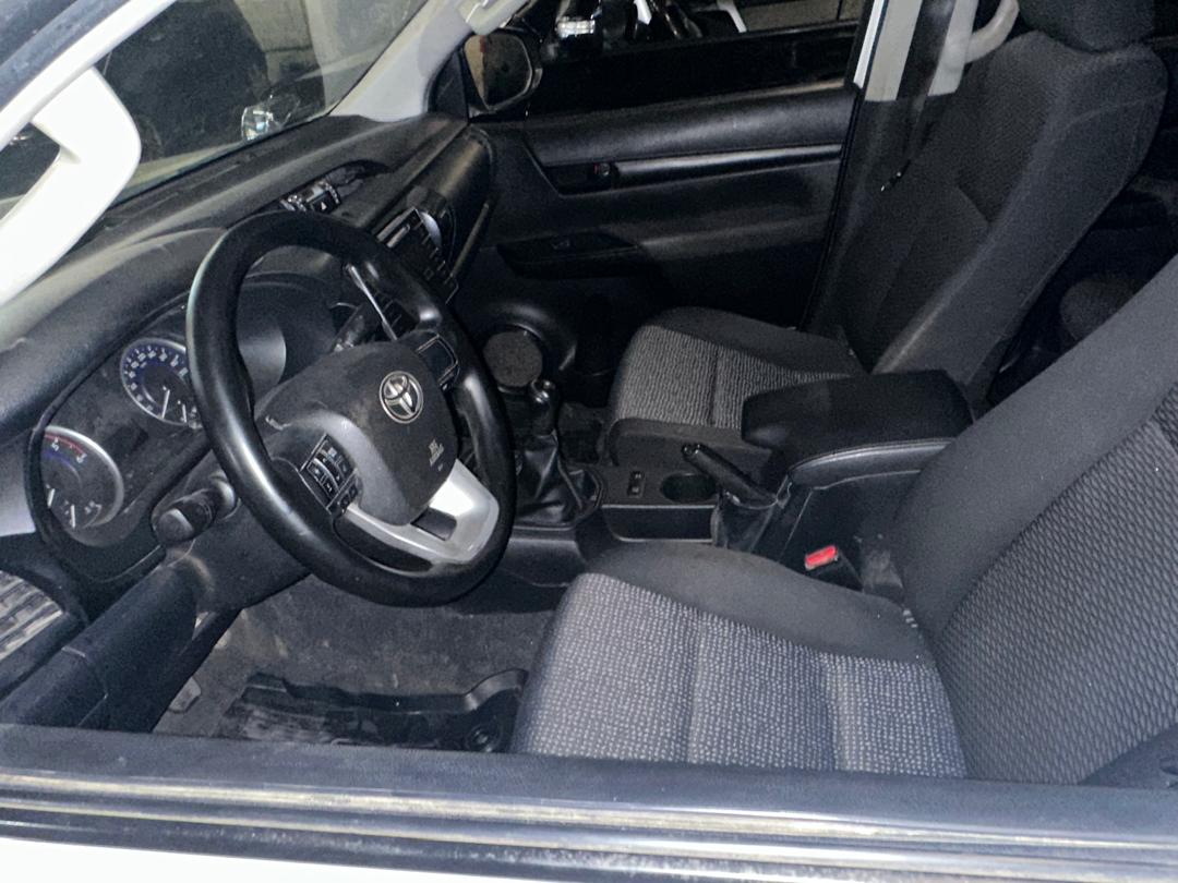 Toyota Hilux 2017 essence manuelle