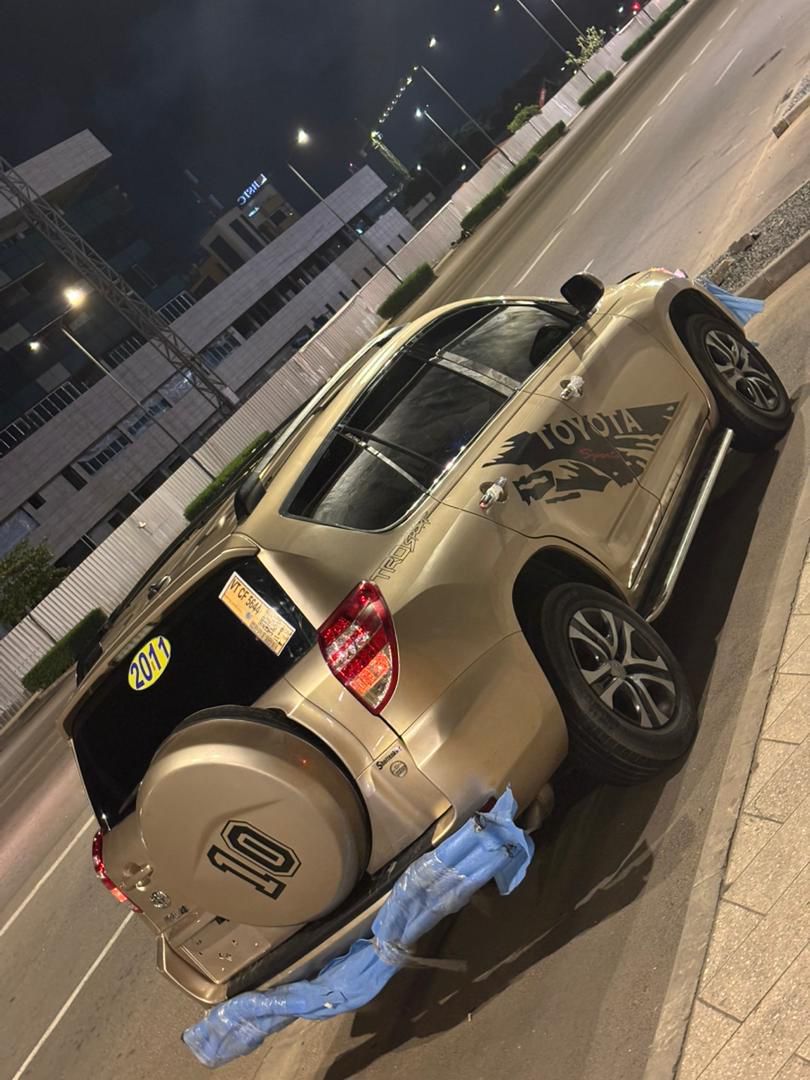 *TOYOTA~RAV4