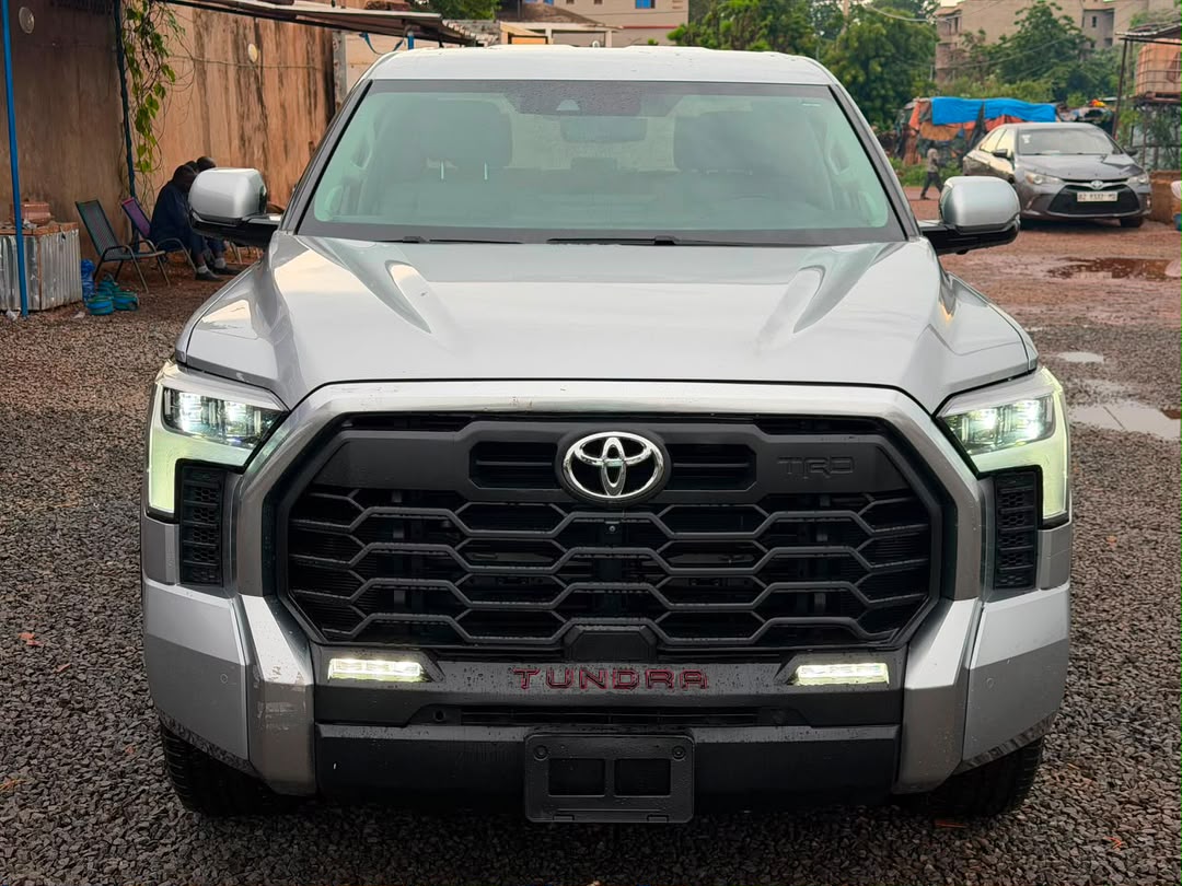 Toyota Tundra 2025 Essence Automatique – Climatisée
