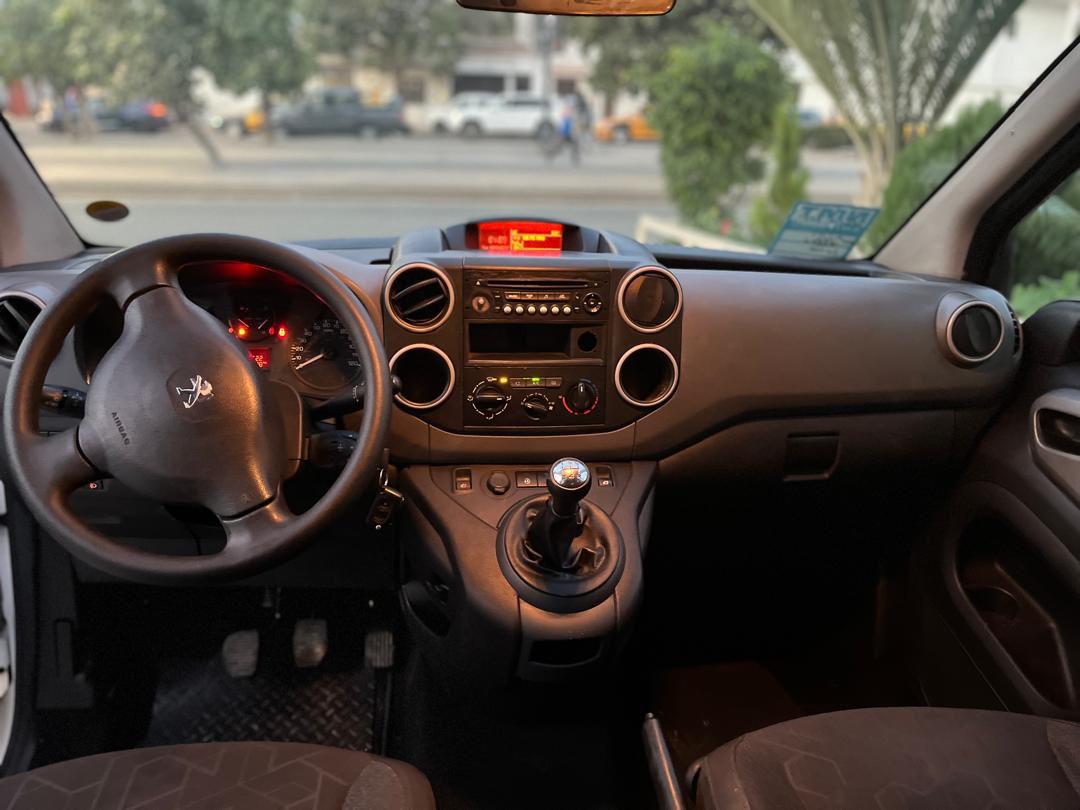 Citroën Berlingo 2017 diesel manuel climatisé 5 places à vendre