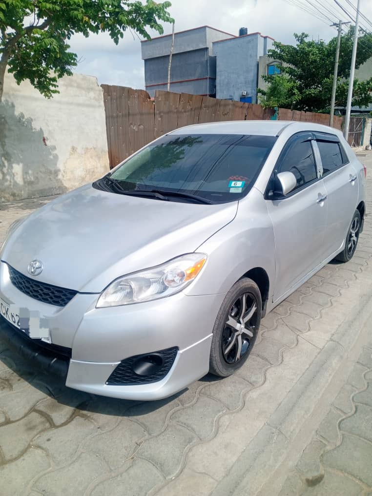 Toyota Matrix S 2009 Automatique – 4 Cylindres, Écran DVD & Caméra de Recul