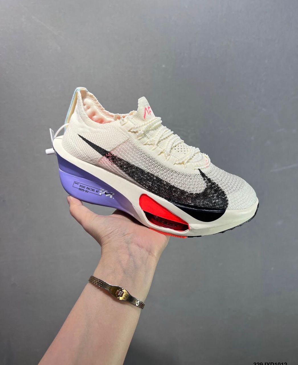 Nike Air Zoom Chaussures de Running Performantes, Légères et Confortables