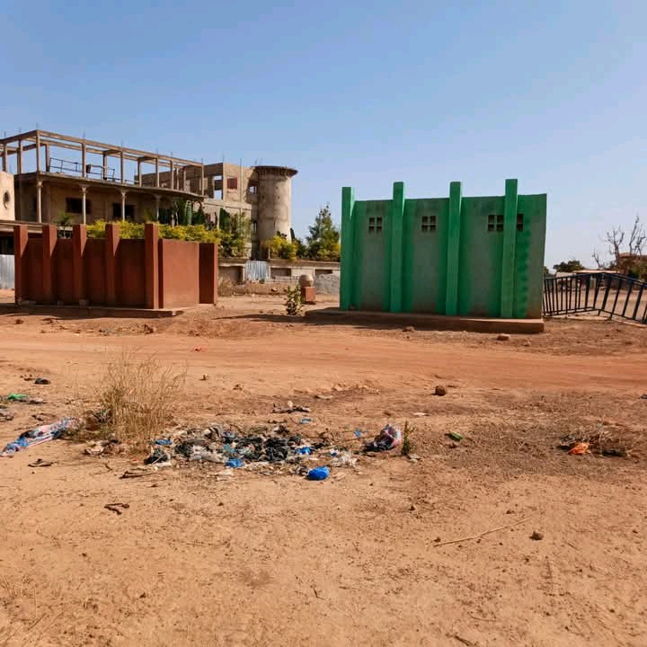 Terrain de 250 m² à vendre à Ouagadougou