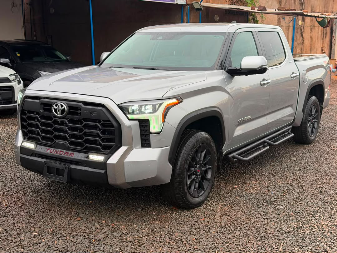 Toyota Tundra 2025 Essence Automatique – Climatisée
