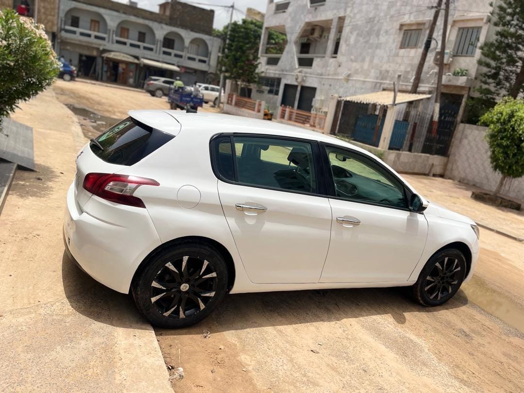 Peugeot 308 T9 2016 Diesel – Manuelle, Moteur DV6C