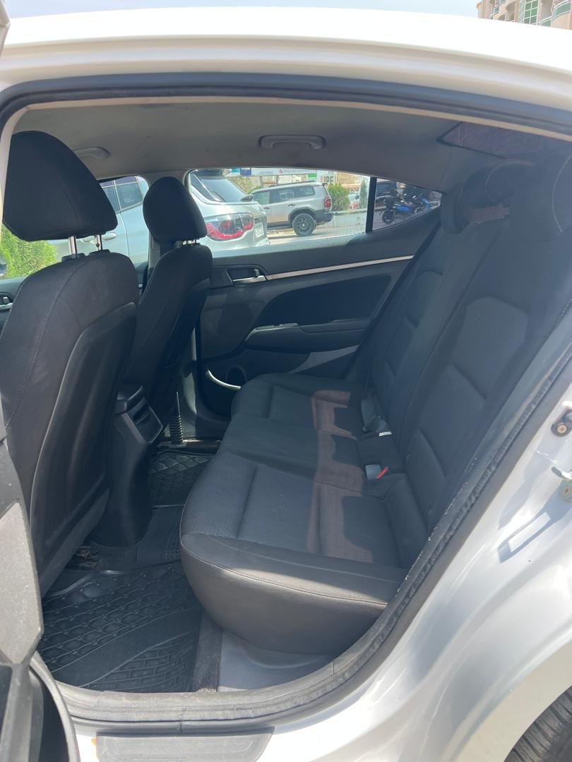 Hyundai ELANTRA 2017 Essence Automatique