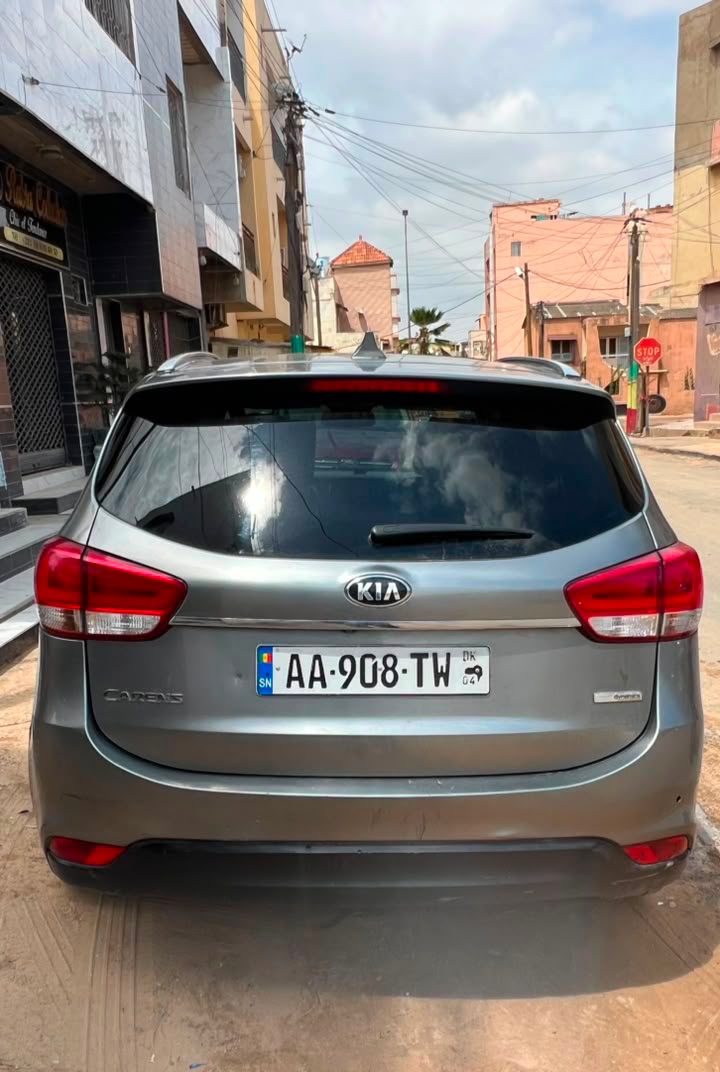 KIA CARENS 2016