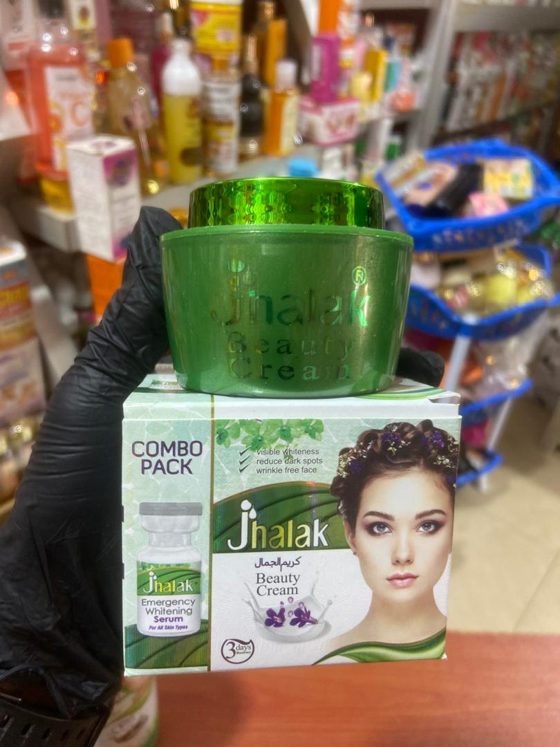 Crèmes visage éclaircissantes