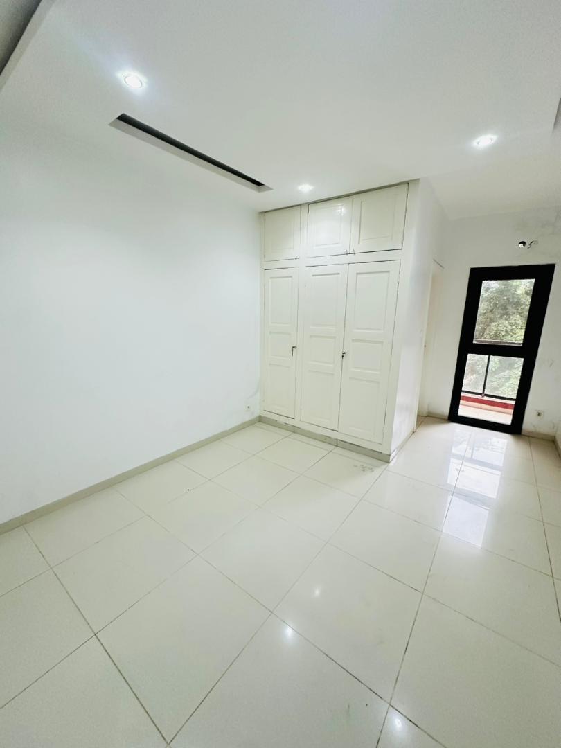 Appartement F3 (2 chambres salon) à louer aux Mamelles