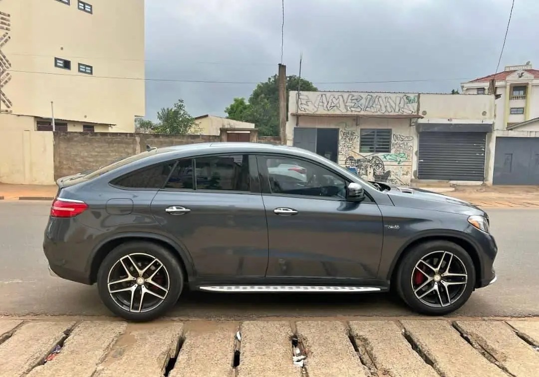 Mercedes-Benz GLE 450 AMG essence automatique année 2016–2017