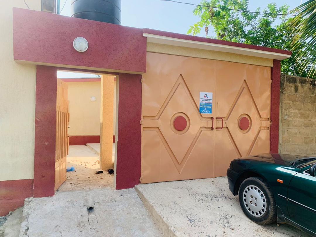 Maison de Location sur Demi-Lot 15 × 20 m