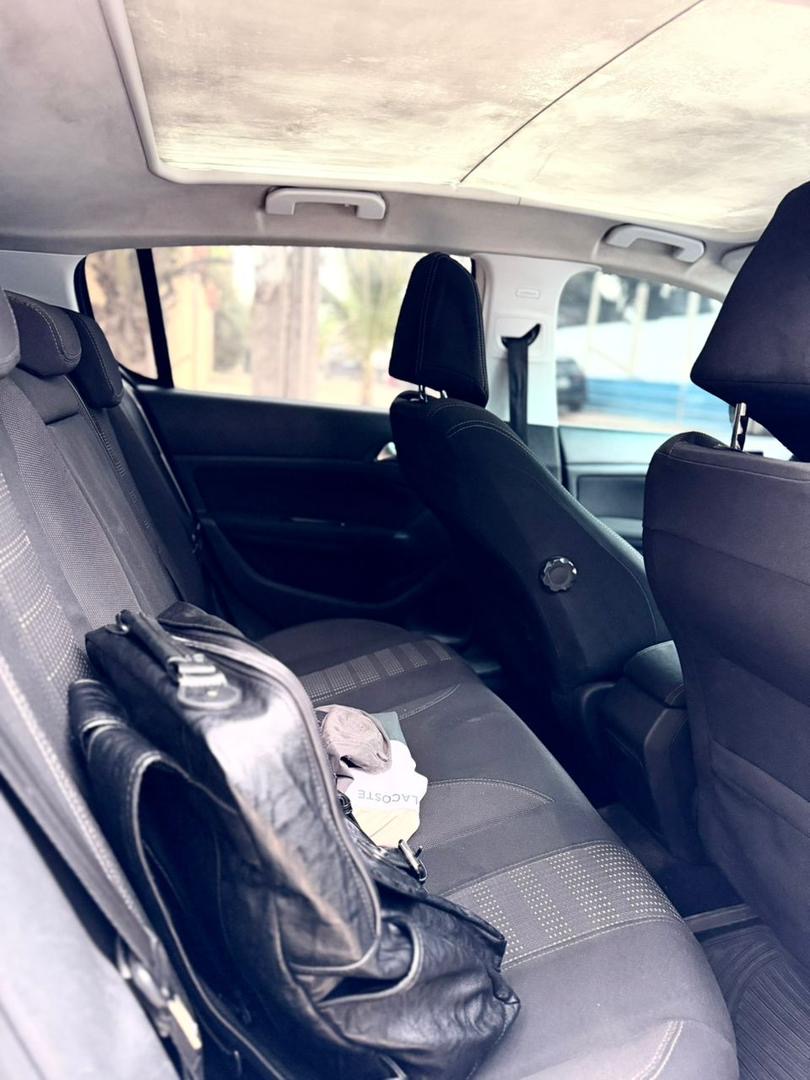 Peugeot 308 T9 automatique diesel 2015 à vendre À Dakar