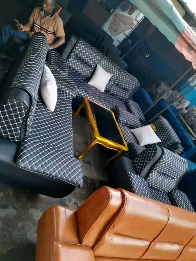 Salon 3 Places