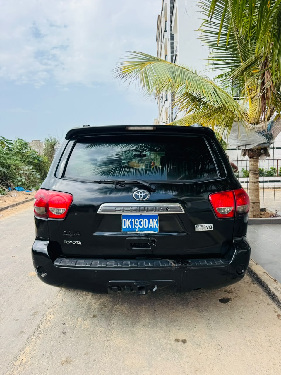 TOYOTA SEQUOIA 2012