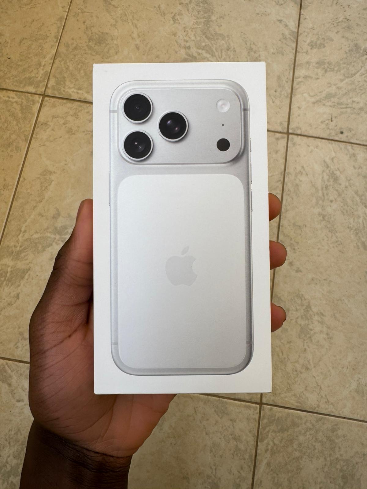 iPhone 17 Pro 256 Go SIM à vendre à Dakar