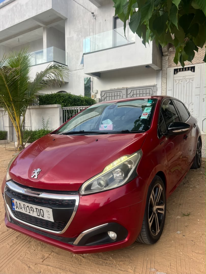 Peugeot 208 2016 Diesel Manuelle Climatisée