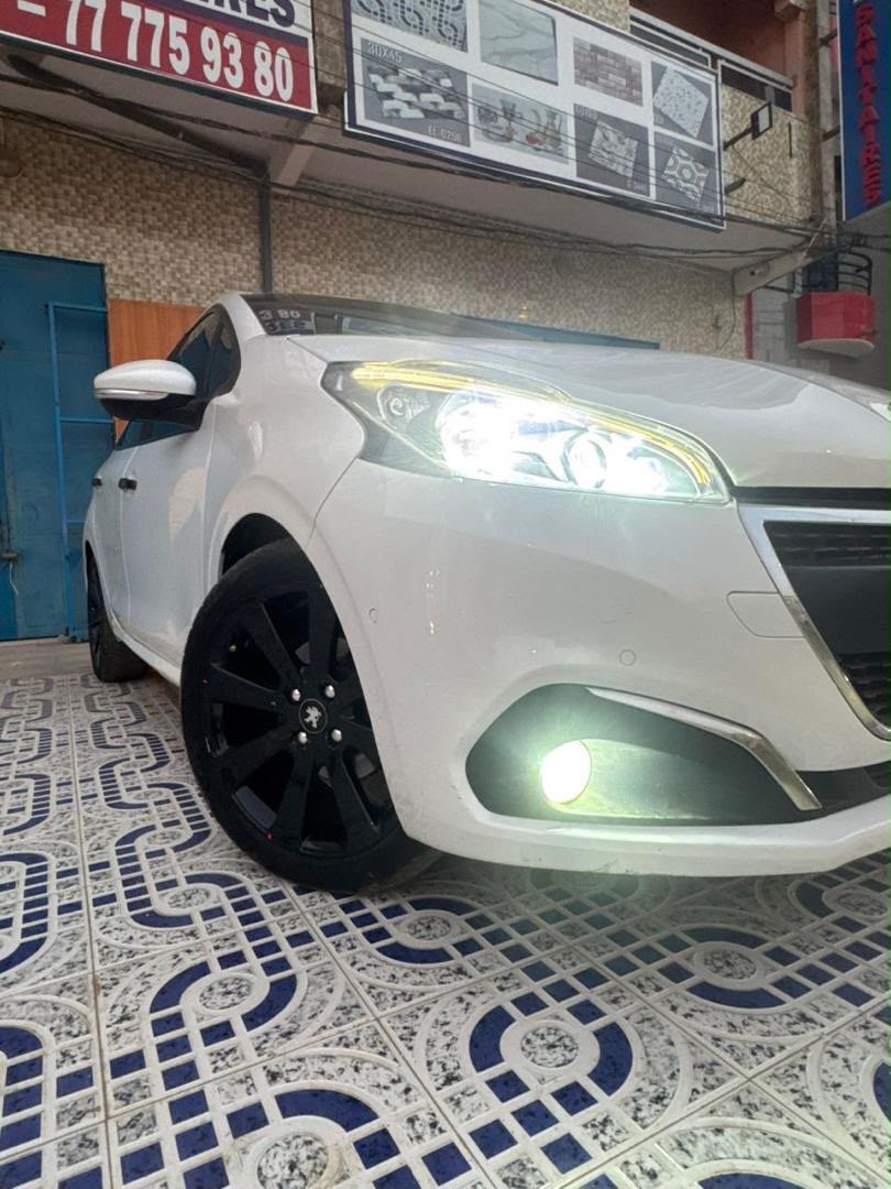 Peugeot 208 Année 2013