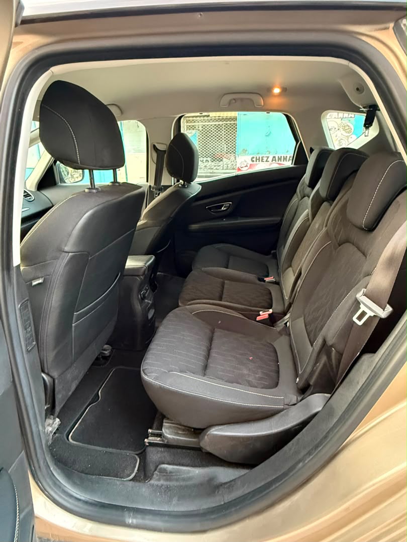 RENAULT SCENIC 2019