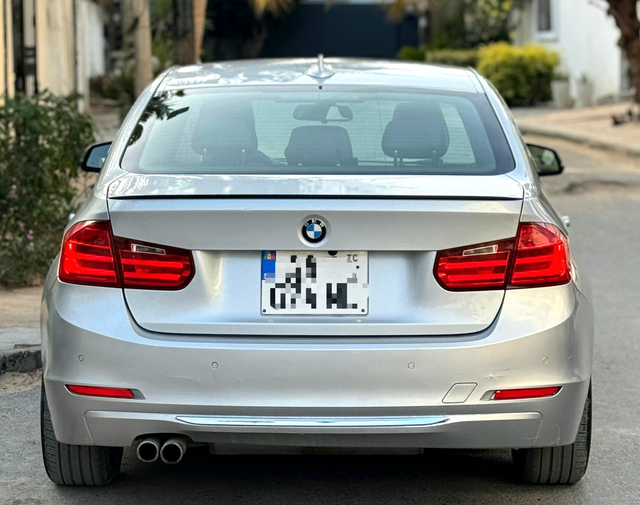 BMW SERIE 3 AUTOMATIQUE ESSENCE 2015