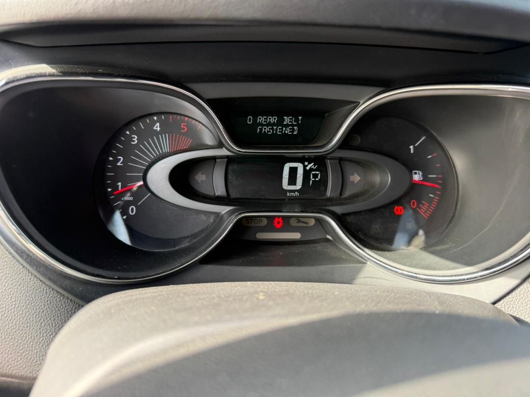 RENAULT QM3 2016