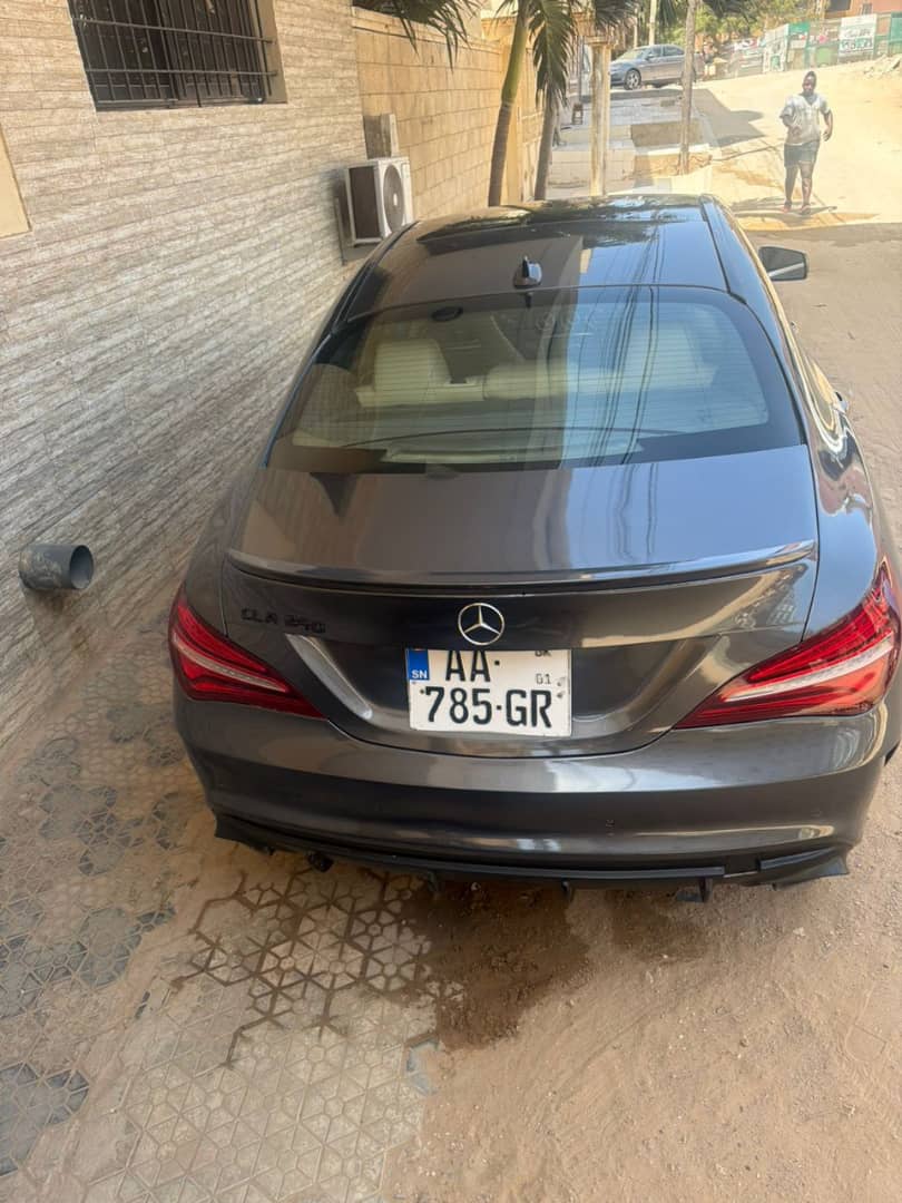 Mercedes Benz Cla250