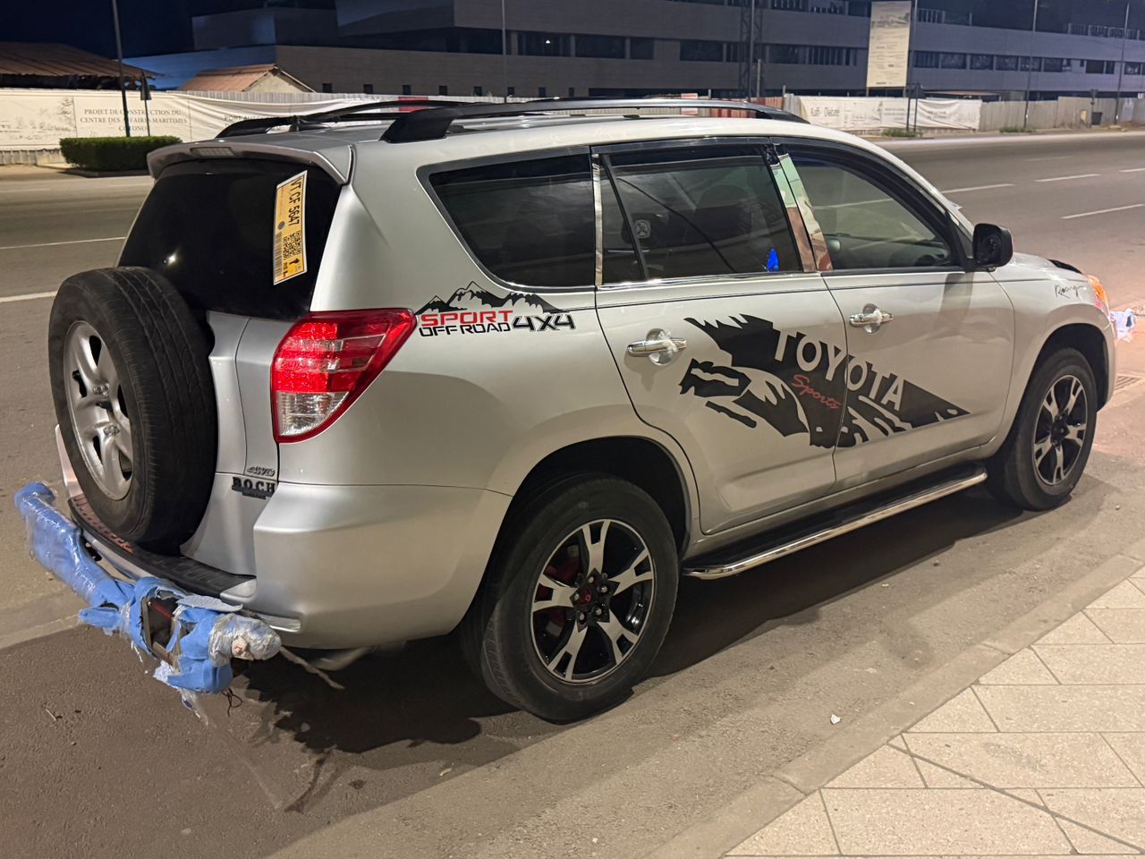 TOYOTA RAV4