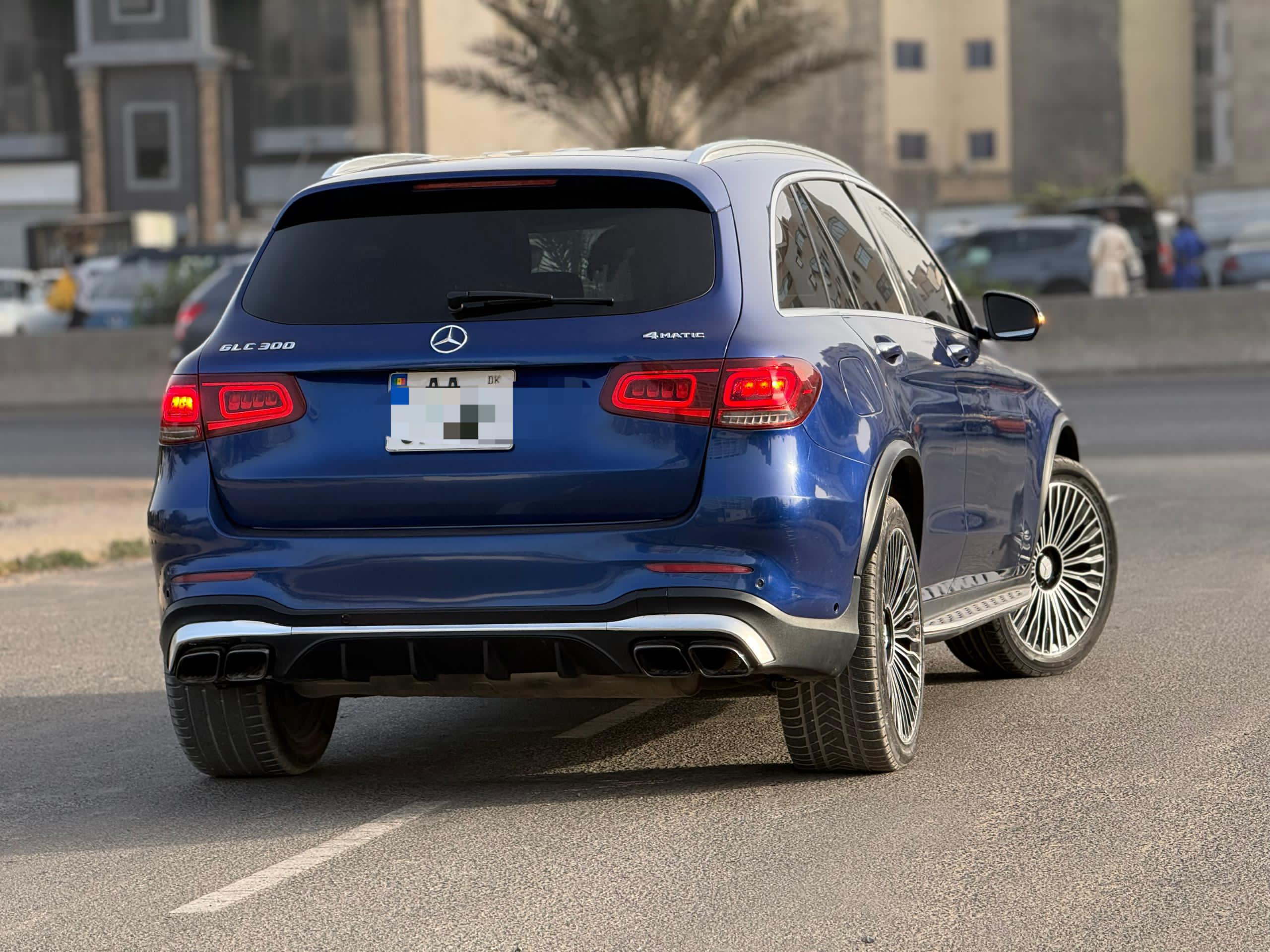 Mercedes-Benz GLC 300 4MATIC 2019 Automatique Essence
