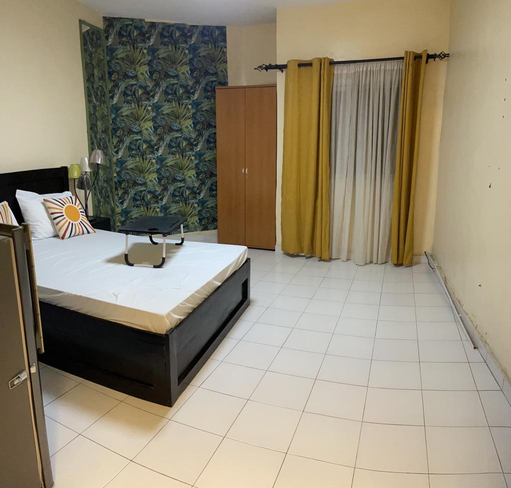 Chambre simple meublé à louer à Sahm Casino