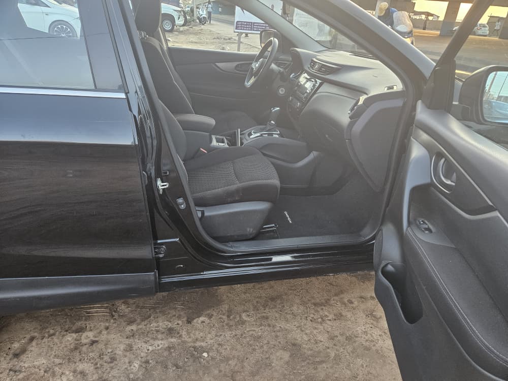 Nissan Qashqai Occasion 2018 Automatique Essence Climatisée – 150 000 km