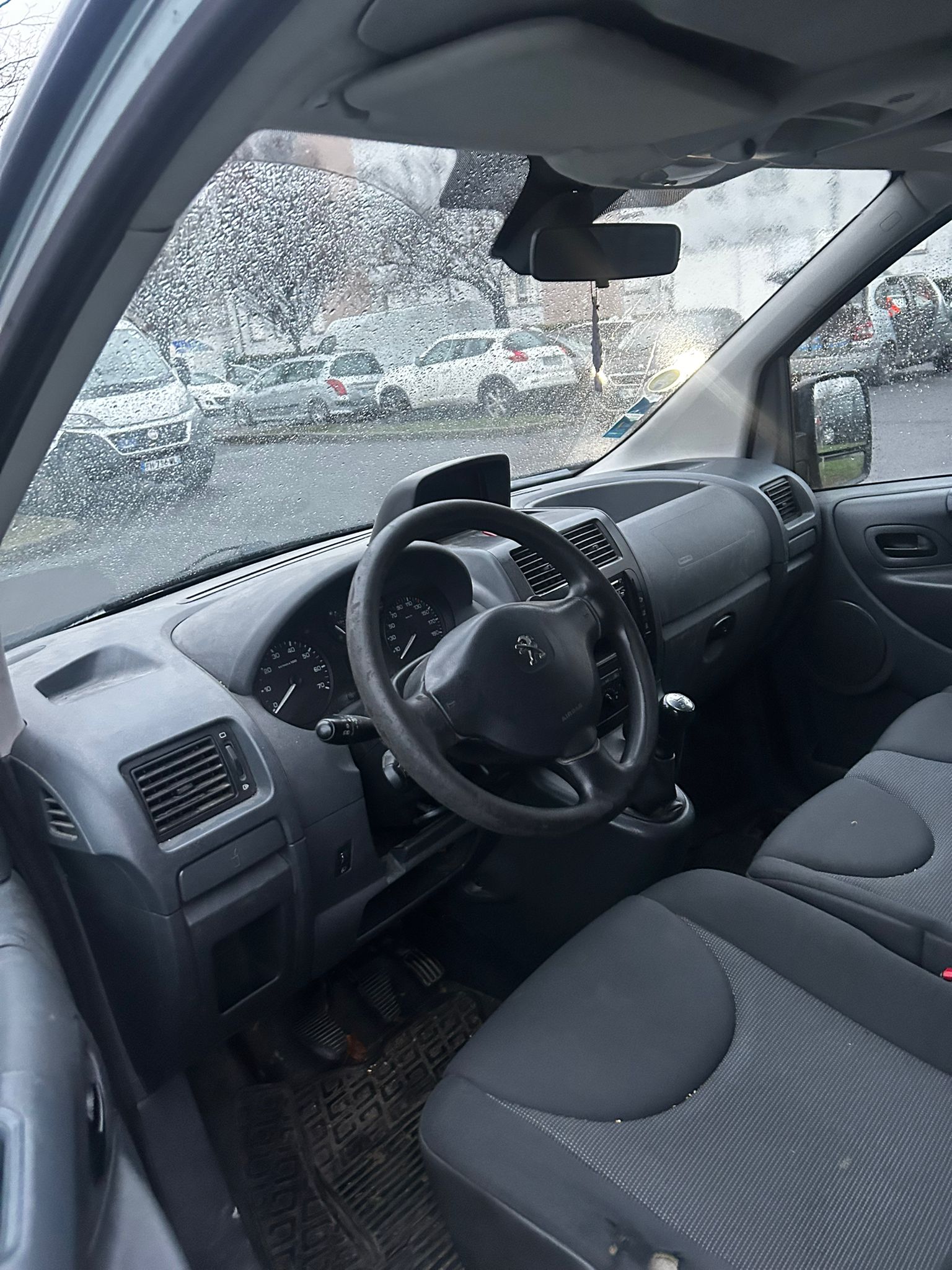 Peugeot Expert 2015 Manuel Diesel Utilitaire fiable et économique